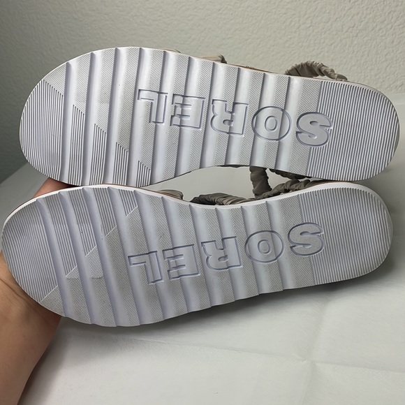 Sorel Women’s Ella II Ankle Strap Sandal EUC Size 9.5 Soft Taupe White - Picture 7 of 8